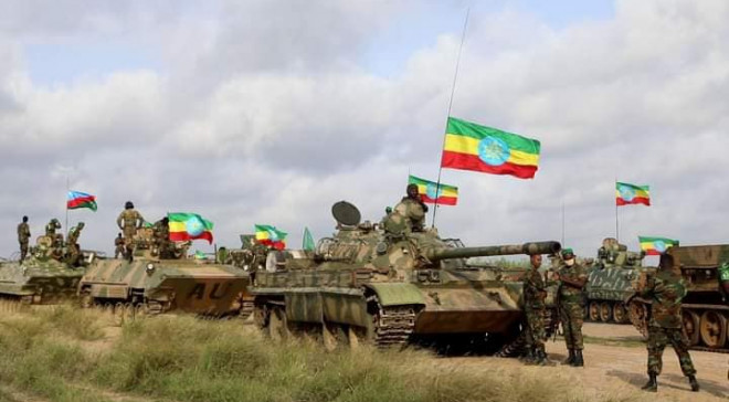 Ethiopian troops raise flags in Somalia ahead of battle with Al-Shabaab